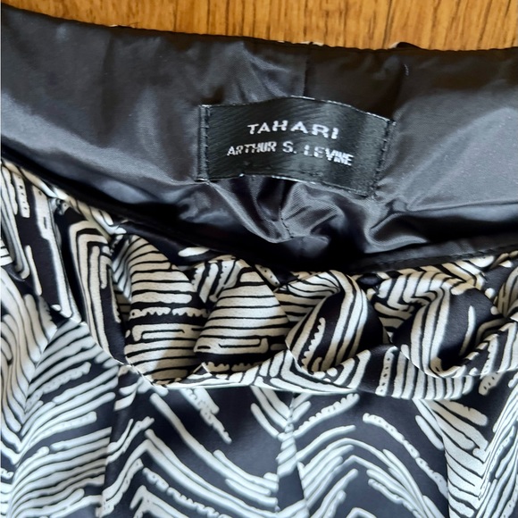 ARTHUR LEVINE BLACK & WHITE DRESS - Picture 5 of 6